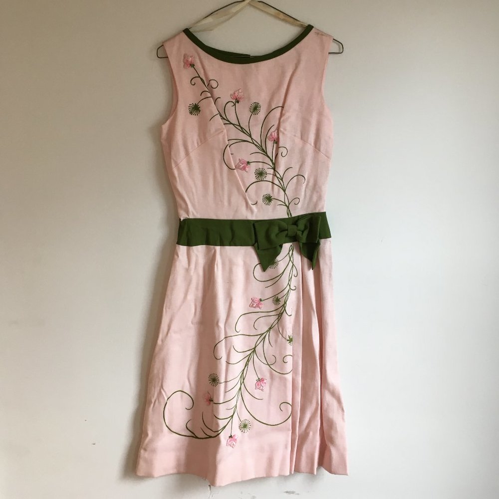 Vintage 70s party dress, green and pink with floral embroidery
